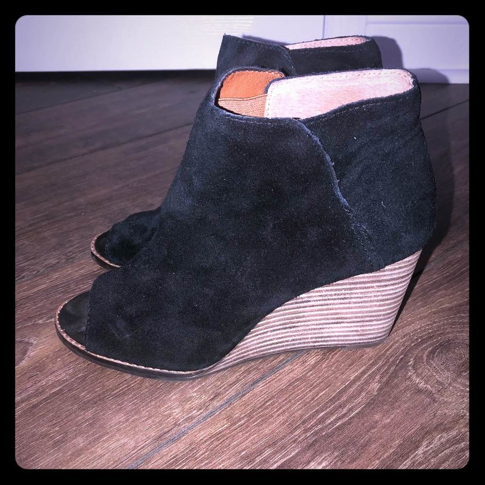 Lucky Brand Jezzah Peep Toe Suede Bootie